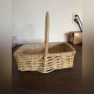 Rustic Woven Basket with Handle – Farmhouse Decor or Storage